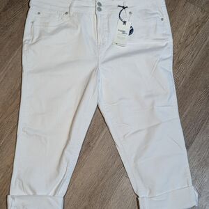 Women's Wallflower White Cropped Jeans Size 20